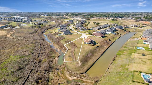 10 Waterstone Court, Montgomery, TX 77356