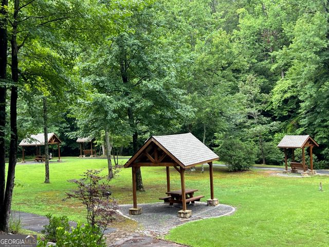 208 Harris Ridge Drive, Ellijay, GA 30540