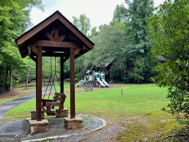 208 Harris Ridge Drive, Ellijay, GA 30540