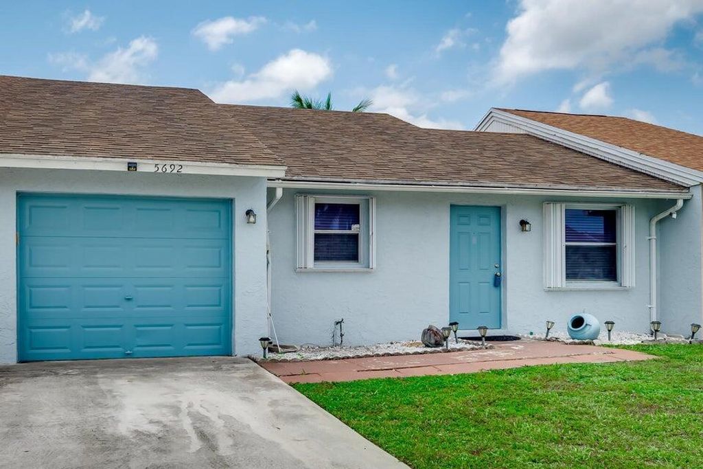 5692 SW Stonington Way SW 5692, Lake Worth, FL 33463