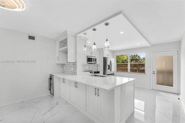 2303 Lucaya Ln H2, Coconut Creek, FL 33066