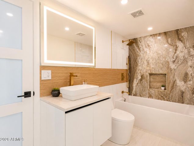 11601 N 64TH Place, Scottsdale, AZ 85254
