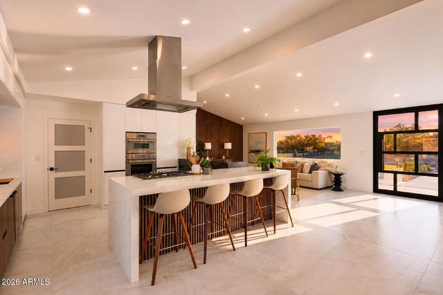 11601 N 64TH Place, Scottsdale, AZ 85254