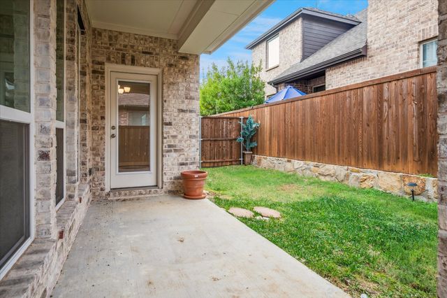 3905 Dame Ragnel Drive, Lewisville, TX 75056