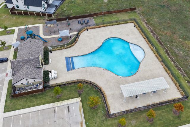 3905 Dame Ragnel Drive, Lewisville, TX 75056