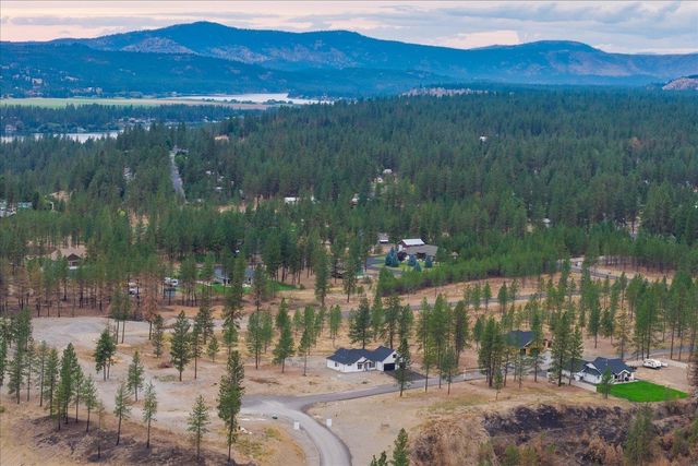 148 Legacy Way, Nine Mile Falls, WA 99026