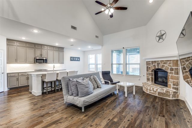 4135 Starlight Creek Drive, Celina, TX 75009