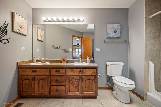 19813 Clare Drive, Tinley Park, IL 60487