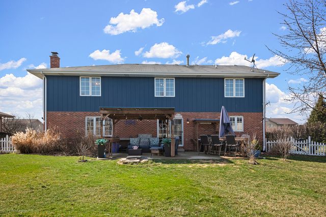 19813 Clare Drive, Tinley Park, IL 60487