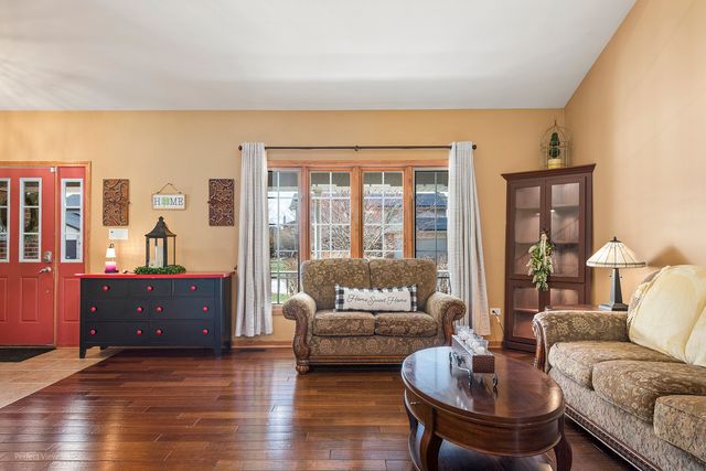 19813 Clare Drive, Tinley Park, IL 60487