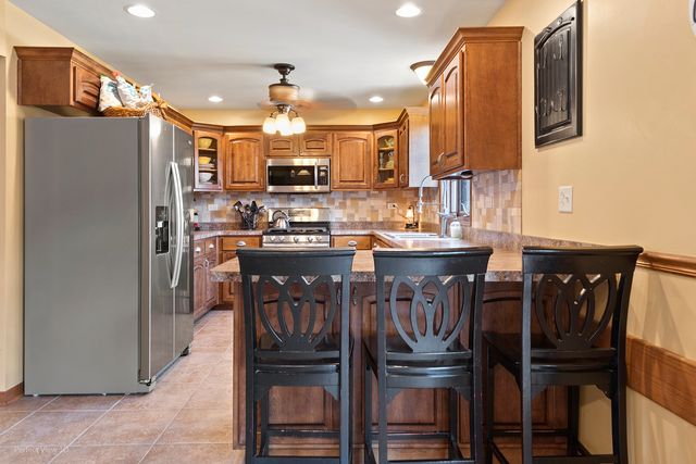 19813 Clare Drive, Tinley Park, IL 60487