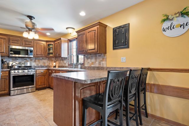 19813 Clare Drive, Tinley Park, IL 60487