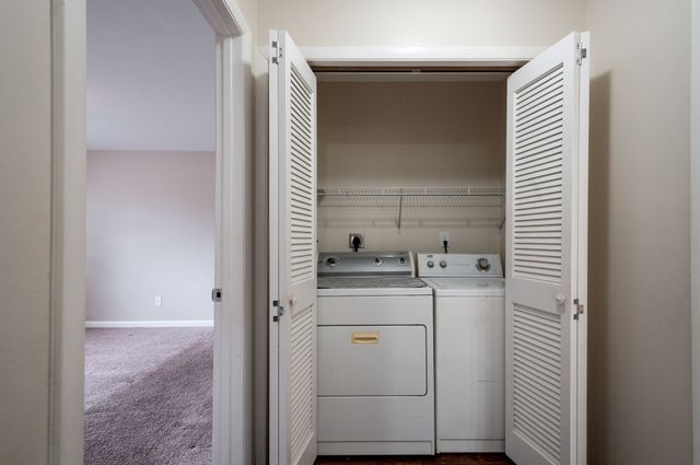 514 N Petway St Apt 305, Franklin, TN 37064