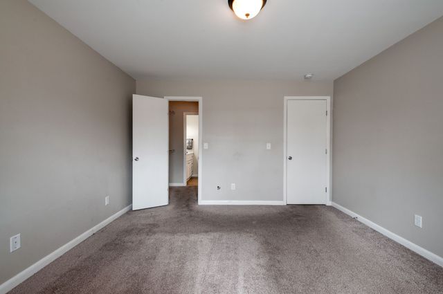 514 N Petway St Apt 305, Franklin, TN 37064