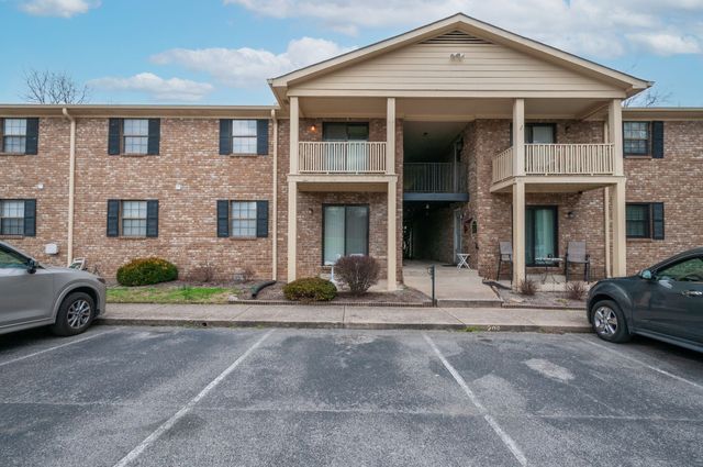514 N Petway St Apt 305, Franklin, TN 37064