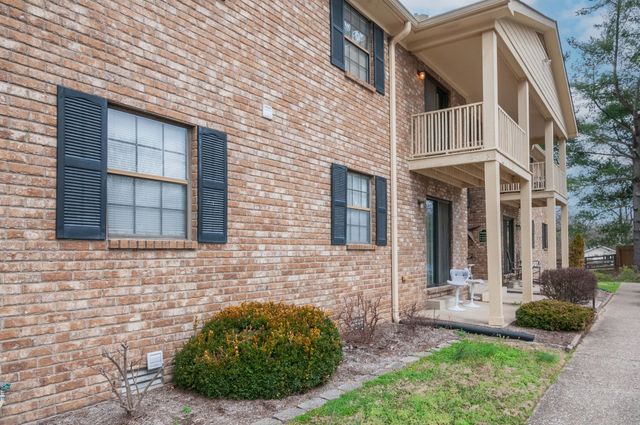 514 N Petway St Apt 305, Franklin, TN 37064