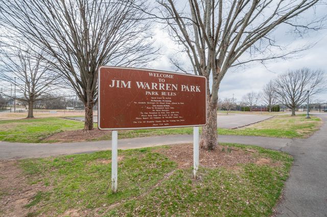 514 N Petway St Apt 305, Franklin, TN 37064