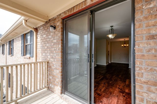 514 N Petway St Apt 305, Franklin, TN 37064