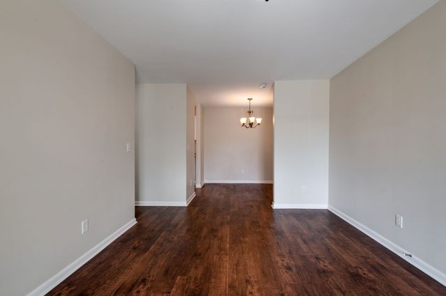 514 N Petway St Apt 305, Franklin, TN 37064