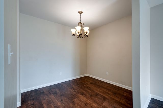 514 N Petway St Apt 305, Franklin, TN 37064