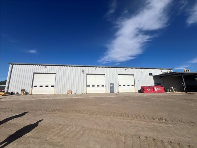 2900 6th Street SW Lease, Cedar Rapids, IA 52404