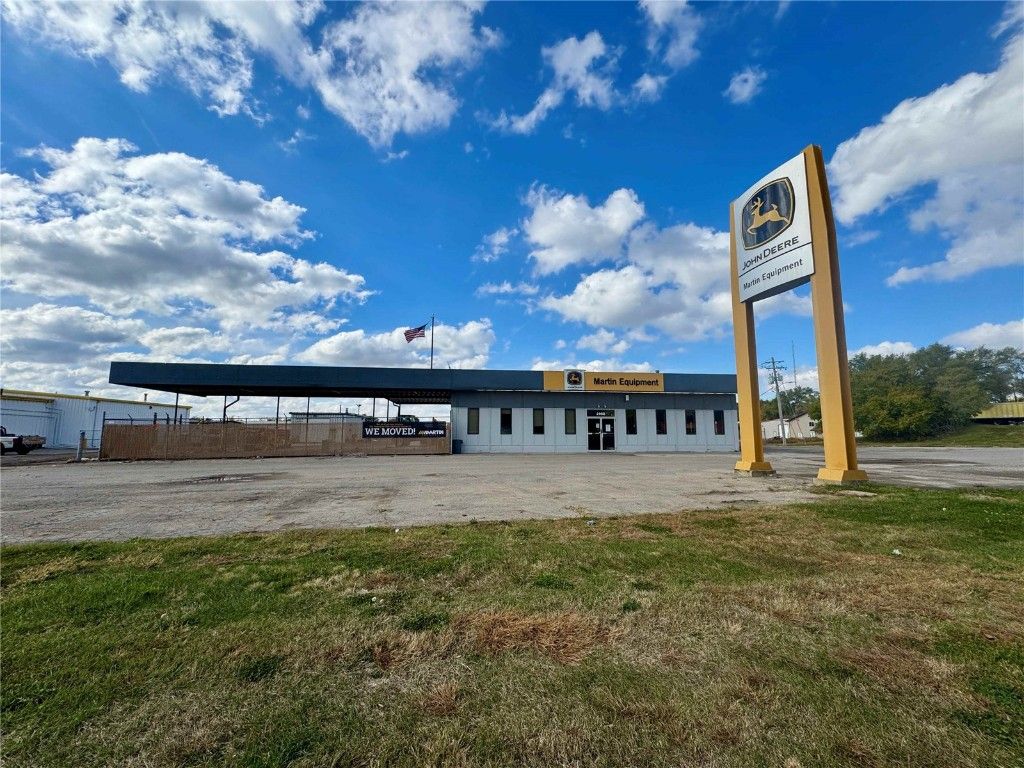 2900 6th Street SW Lease, Cedar Rapids, IA 52404