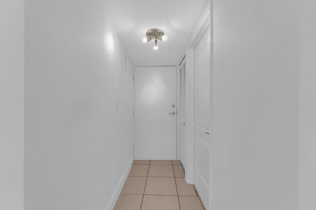 2100 Brickell Avenue 305, Miami, FL 33129