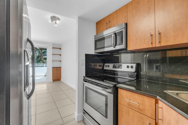 2100 Brickell Avenue 305, Miami, FL 33129