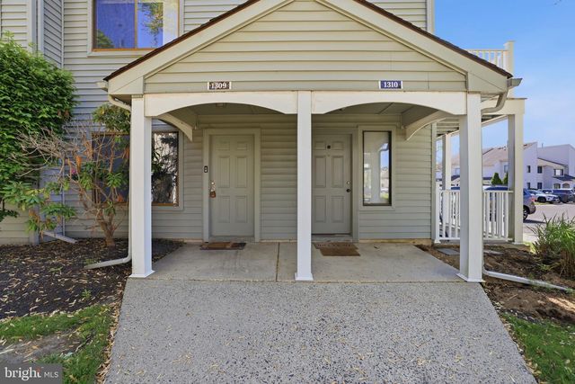 1310 ROBERTS WAY, Voorhees, NJ 08043