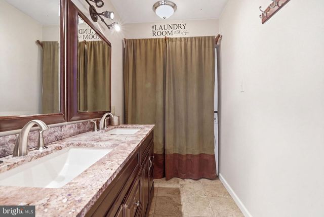 1310 ROBERTS WAY, Voorhees, NJ 08043