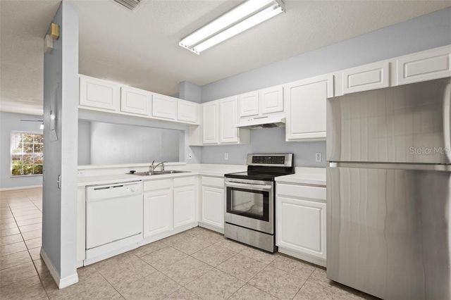 2369 LAKE WOODBERRY CIRCLE, Brandon, FL 33510
