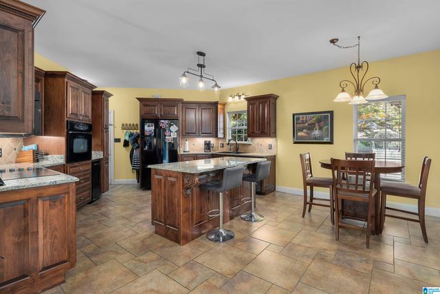 5039 TAMMY LANE, Hueytown, AL 35023