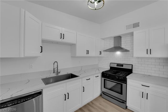212 North Minnesota Street, Las Vegas, NV 89107