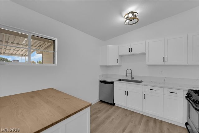 212 North Minnesota Street, Las Vegas, NV 89107