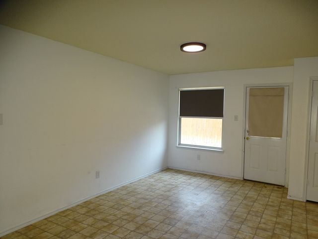 5428 Maverick Drive, Grand Prairie, TX 75052