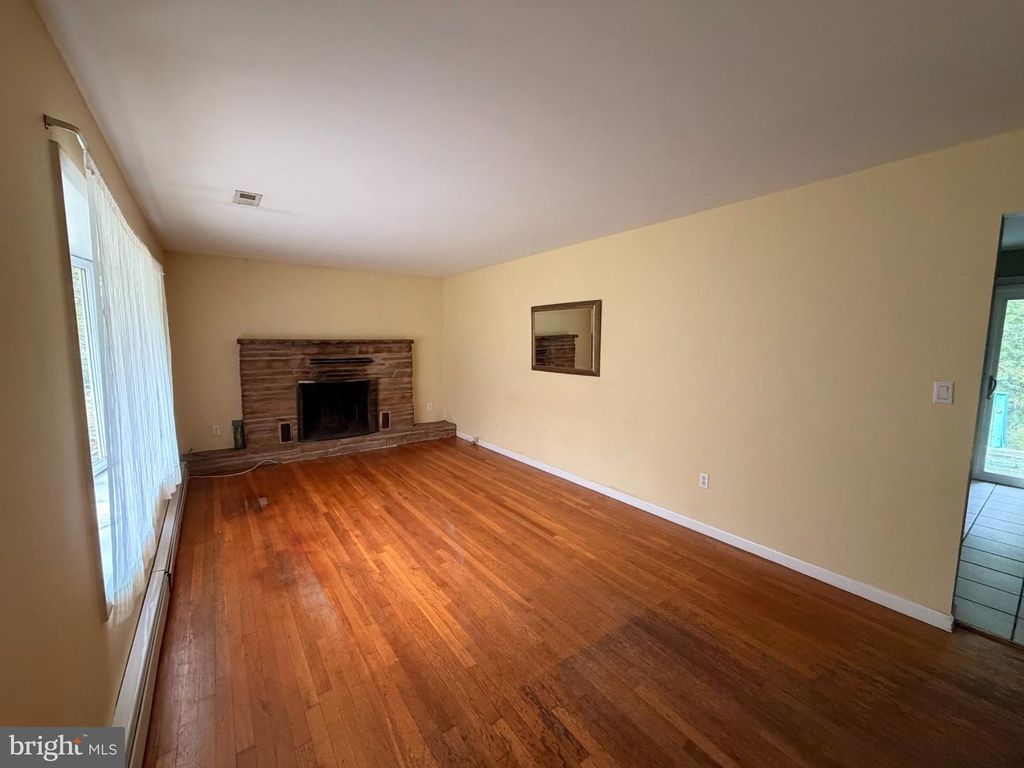 239 BAKERS BASIN RD, Trenton, NJ 08648 — photo 5