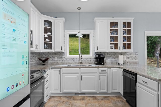 816 Southern Woods Place SW, Rochester, MN 55902