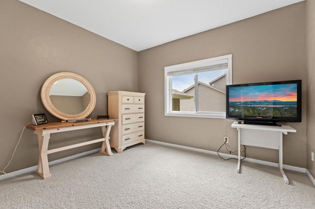 816 Southern Woods Place SW, Rochester, MN 55902
