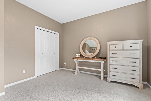 816 Southern Woods Place SW, Rochester, MN 55902