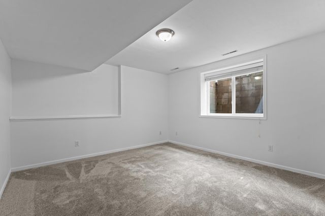 816 Southern Woods Place SW, Rochester, MN 55902