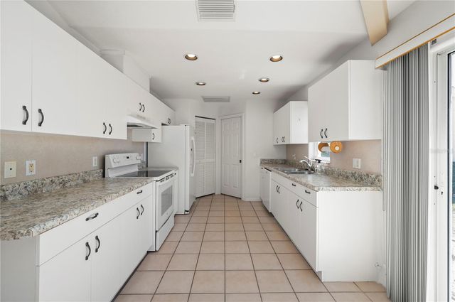 1029 HARBOR TOWN DRIVE, Venice, FL 34292