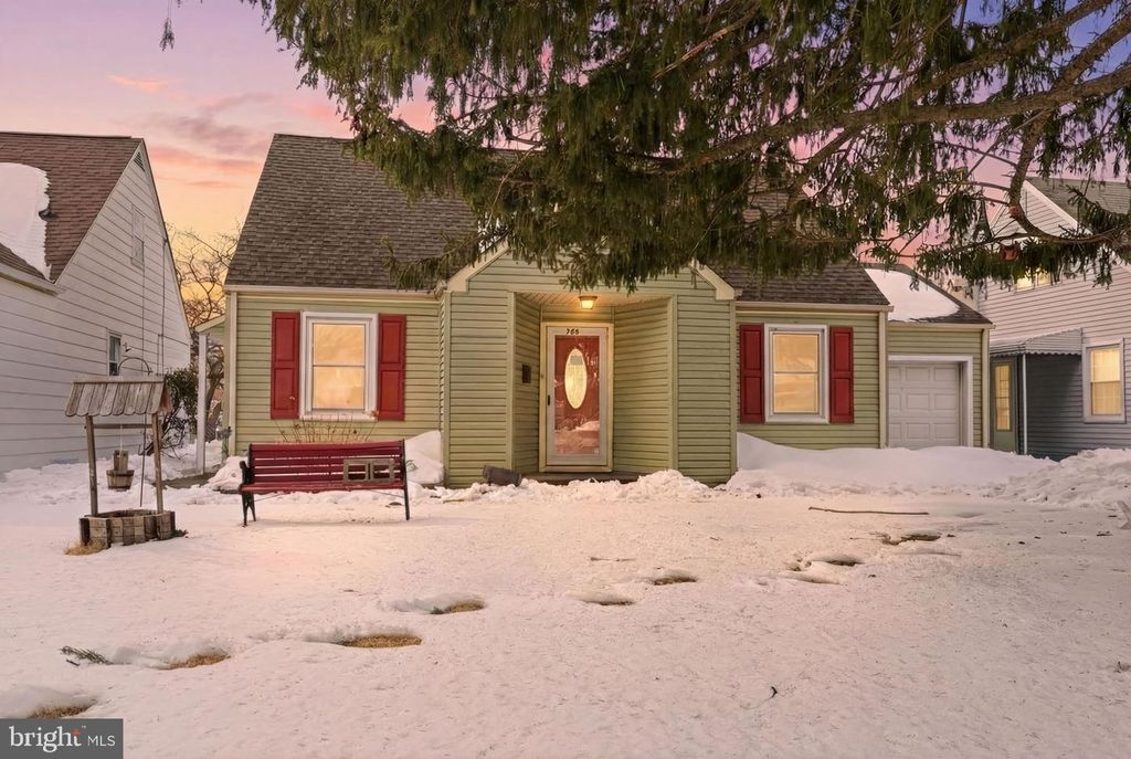 705 VETERANS HWY, Bristol, PA 19007