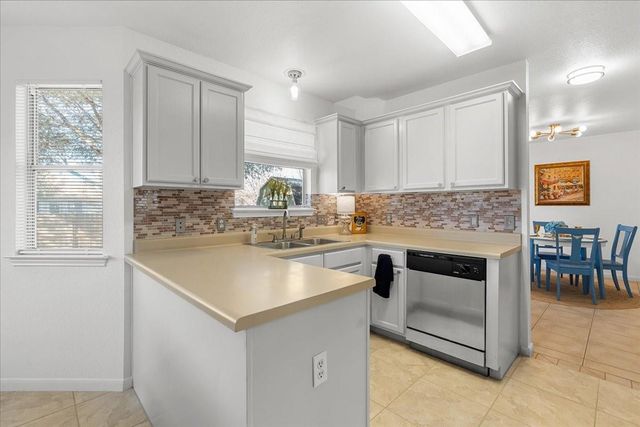 311 Juniper DR, Georgetown, TX 78626