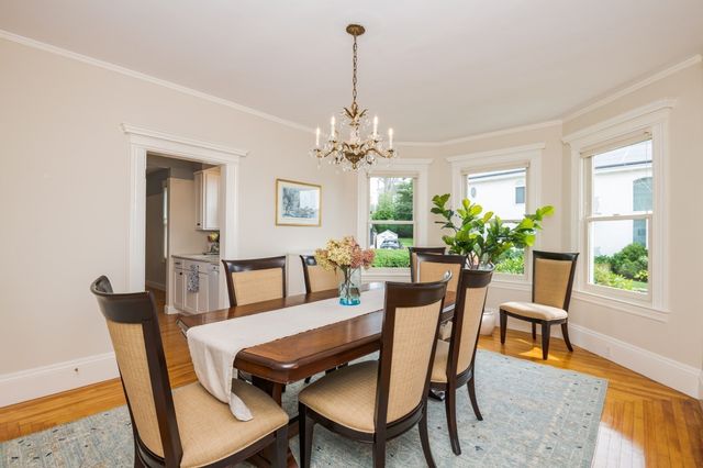 74 Humphrey 1, Swampscott, MA 01907