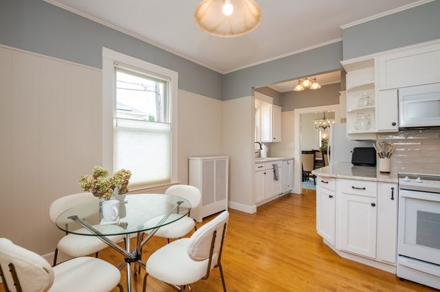 74 Humphrey 1, Swampscott, MA 01907
