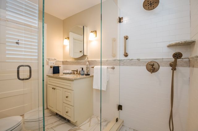 74 Humphrey 1, Swampscott, MA 01907