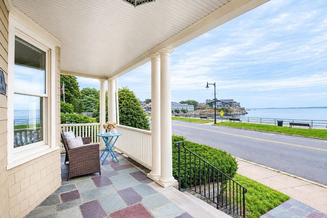 74 Humphrey 1, Swampscott, MA 01907
