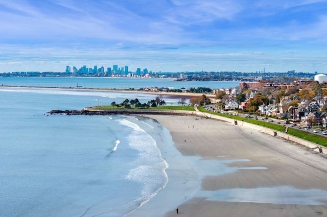 74 Humphrey 1, Swampscott, MA 01907