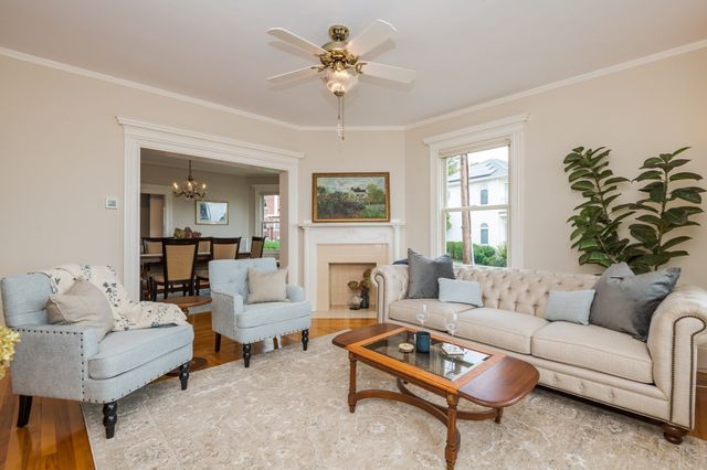 74 Humphrey 1, Swampscott, MA 01907