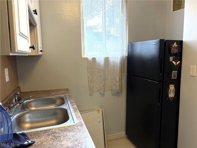 969 Evangeline Road, Cleveland, OH 44110